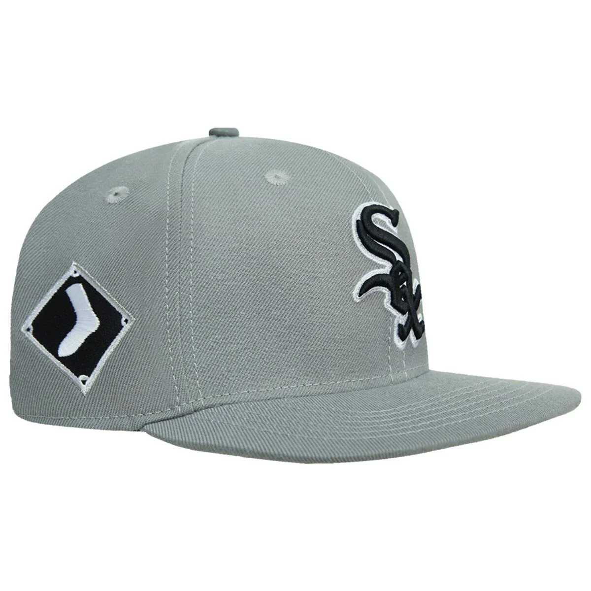 Pro Standard - Chicago White Sox Classic Chenille Wool Snapback Hat - Image 3
