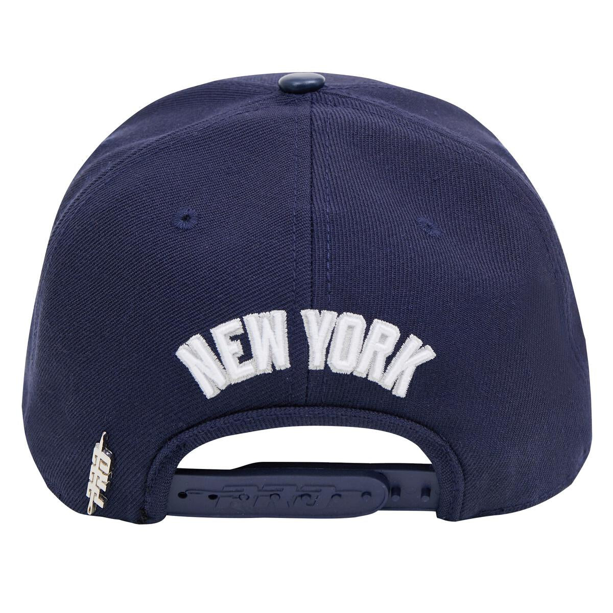 Pro Standard - New York Yankees Logos Snapback Hat - Image 14